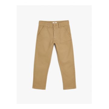 Pantaloni chino cu model uni