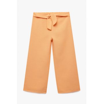 Pantaloni cu croiala ampla si cordon