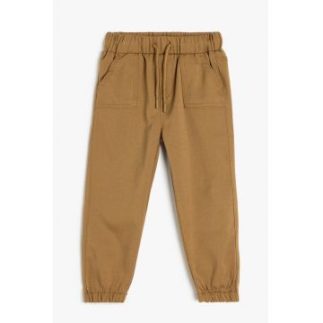 Pantaloni cu talie elastica si mansete