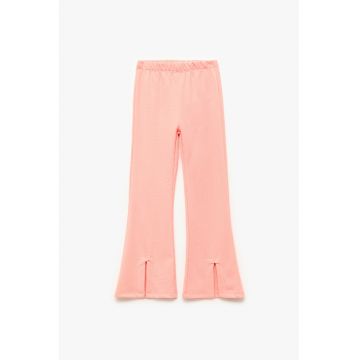 Pantaloni evazati cu slituri frontale