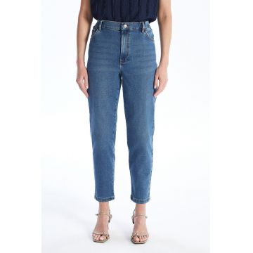 Blugi crop mom fit