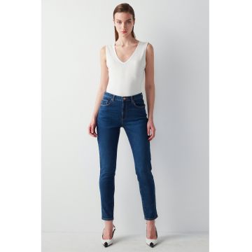 Blugi crop slim fit
