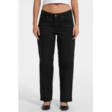 Blugi relaxed fit din denim
