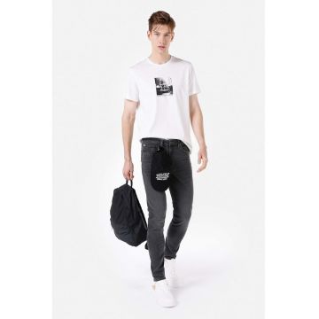 Blugi slim fit