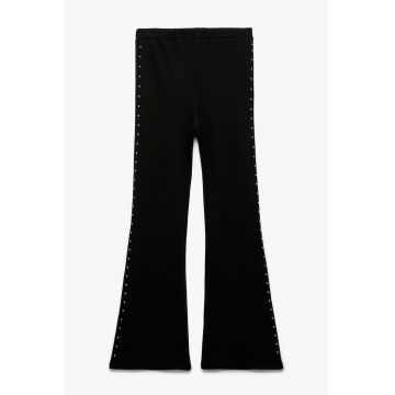 Pantaloni cu croiala ampla si strasuri