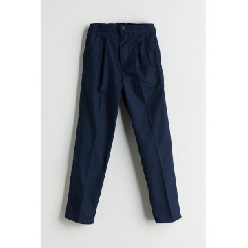 Pantaloni cu model uni si buzunare laterale