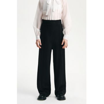 Pantaloni cu pliuri si talie inalta