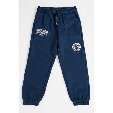Pantaloni de trening cu doua buzunare