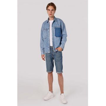 Pantaloni scurti regular-fit din denim