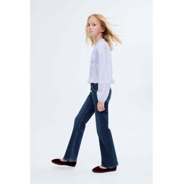 Blugi bootcut cu nasturi