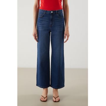 Blugi crop cu croiala ampla