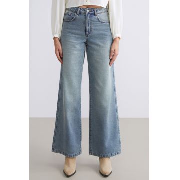 Blugi din denim cu croiala ampla