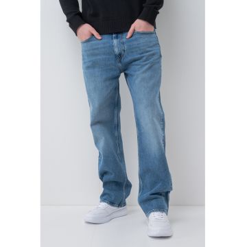 Blugi regular fit cu model cu 5 buzunare