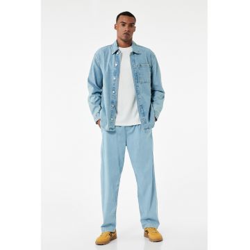 Blugi relaxed fit cu talie medie