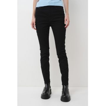 Blugi skinny