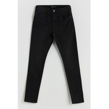 Blugi skinny