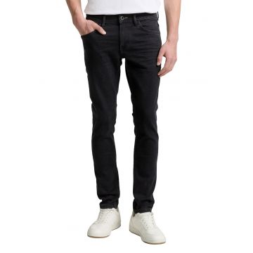 Blugi slim fit