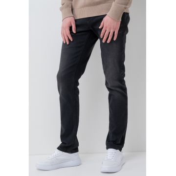 Blugi slim fit
