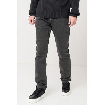 Blugi slim fit cu croiala dreapta