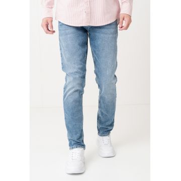Blugi slim fit cu talie medie