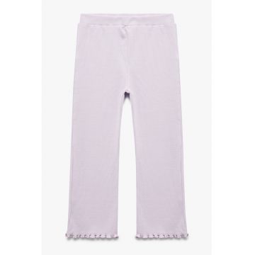 Pantaloni cu talie elastica si terminatii cu volane