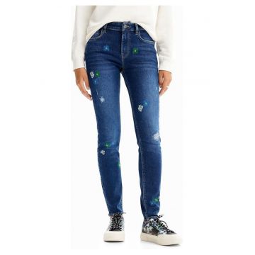 Blugi slim fit cu broderii -