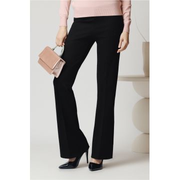 Pantaloni casual din tricot reiat negri cu croi evazat