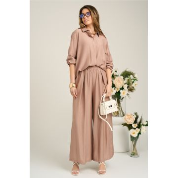 Pantaloni casual din viscoza maro evazati Pantaloni casual din viscoza maro evazati