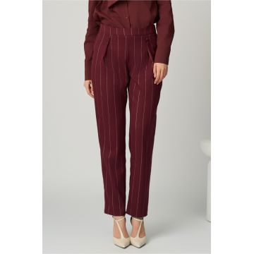 Pantaloni DY Fashion office din stofa burgundy cu dungi si nasturi pe talie