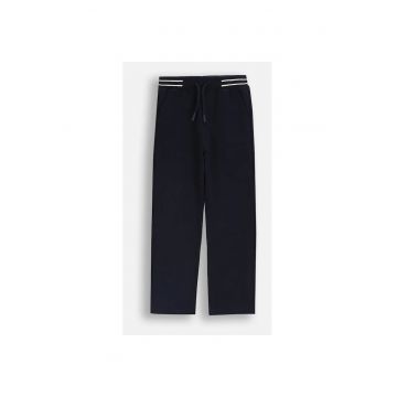 Pantaloni sport cu snur si buzunare