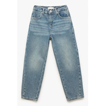 Blugi conici cu aspect decolorat