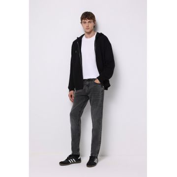 Blugi slim fit
