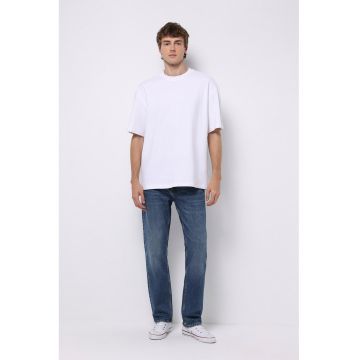 Blugi slim fit Blugi slim fit