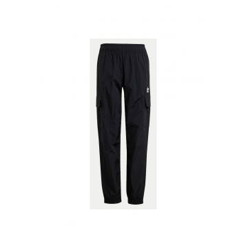 Pantaloni de trening cu talie elastica si buzunare laterale