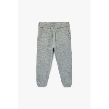 Pantaloni de trening din tricot cu buzunare oblice
