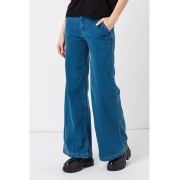 Blugi cu croiala ampla Sophia Blugi cu croiala ampla Sophia