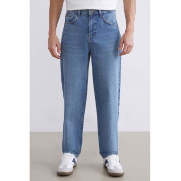 Blugi cu croiala dreapta si aspect decolorat - Albastru deschis