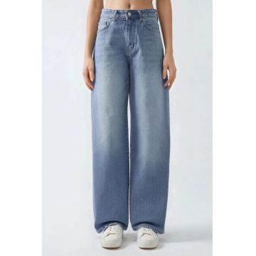 Blugi dama -  din denim - croiala larga - albastru