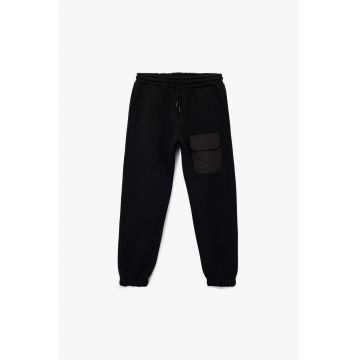 Pantaloni conici de trening - Negru
