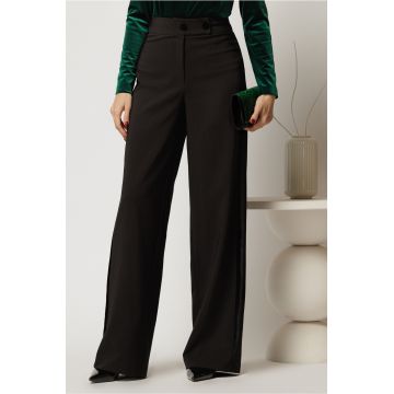 Pantaloni dama negri evazati cu vipusca din catifea