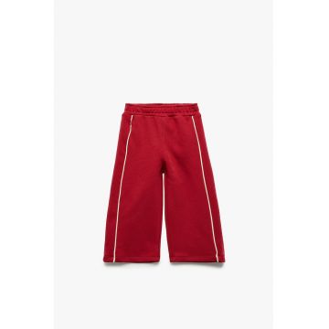Pantaloni de trening cu croiala ampla - Rosu
