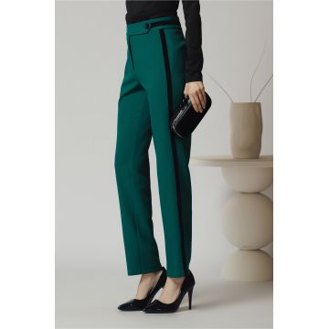 Pantaloni DY Fashion office din stofa verzi cu vipusca din catifea