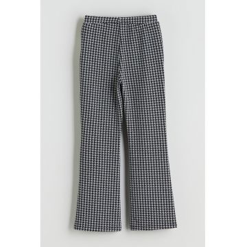 Pantaloni regular fit cu model in carouri - Alb/Negru