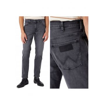 Blugi bărbați Wrangler  881 Tapered gri - Gri
