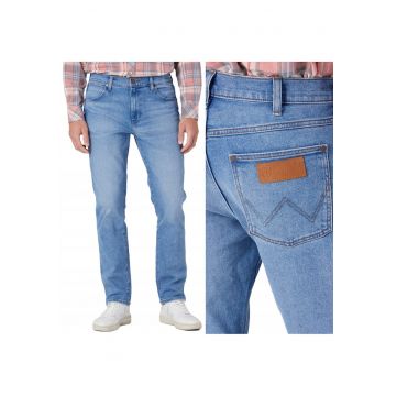 Blugi Wrangler  812 Slim Tapered - albastru - Albastru