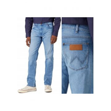 Pantaloni jeans barbati  model 803 - croi drept - albastru - W30 L34
