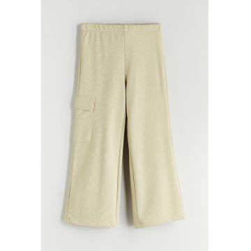 Pantaloni de trening cu croiala ampla si model cargo - Bej deschis