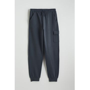 Pantaloni de trening din amestec de bumbac cu buzunar cu clapa - Gri carbune