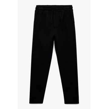 Pantaloni slim fit de trening cu snur - Negru