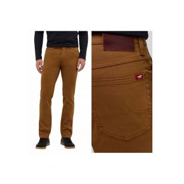 Blugi Barbati -  Tramper Straight - Straight Fit - Talie Medie - Fermoar - Lungi - 5 Buzunare - Bumbac - W33-L30 US - Bej